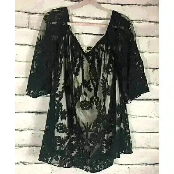 Audrey 3+1 Womens Size Large Black Lace Blouse Tan Underlayer - Picture 1 of 5